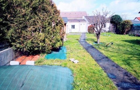 Charmante maison 2 pièces plain-pied Goussainville 298 000 euros 400m2 terrain